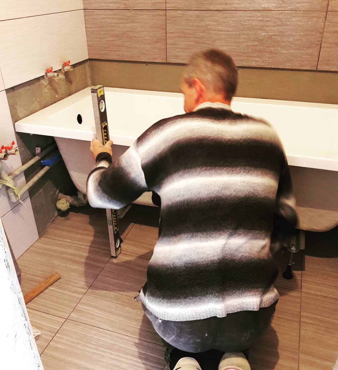 Установка ванны