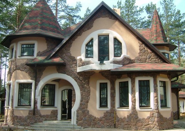 фасад коттеджа с камнем