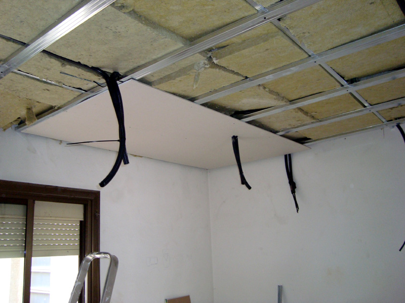 звукоизоляция потолка недорого