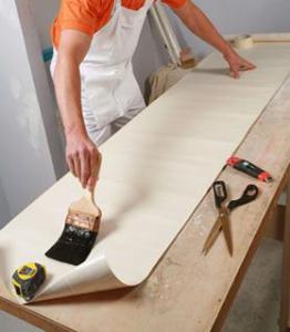 как правильно клеить обои